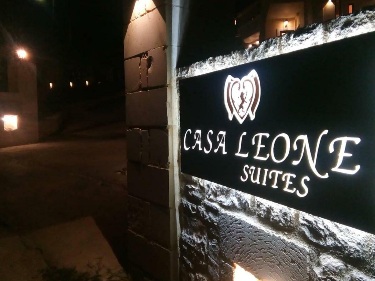 Casa Leone Suites Stalós Exteriör bild